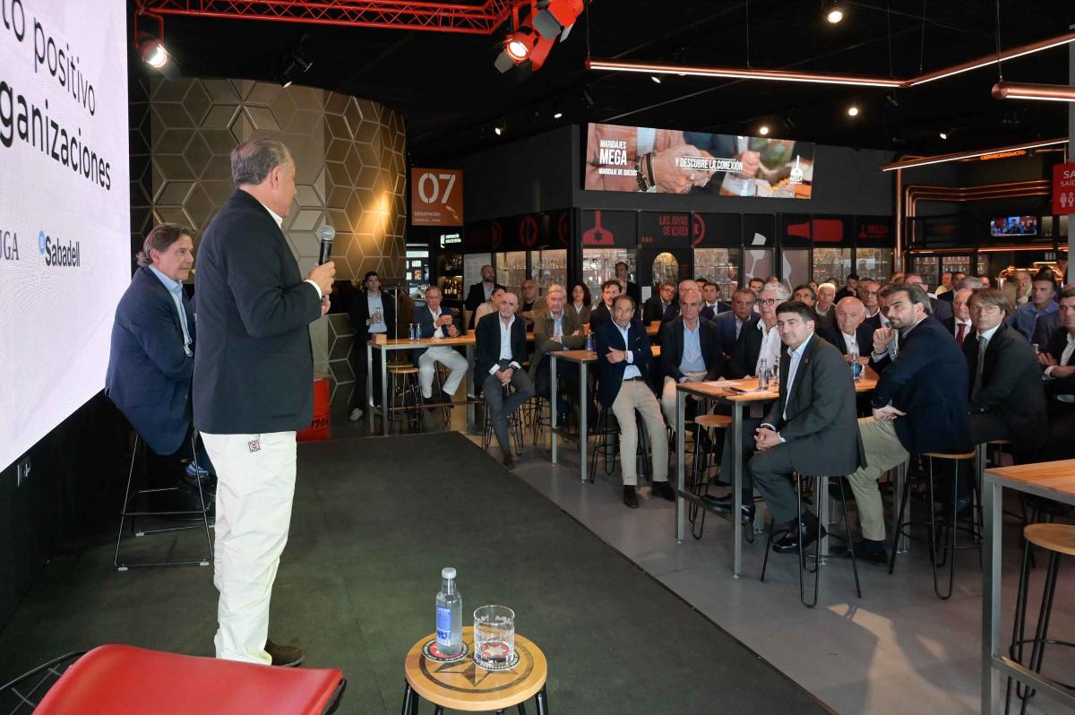 Diego Calvo y Miguel Corgos asisten en A Coruña al encuentro ‘Impacto positivo en las