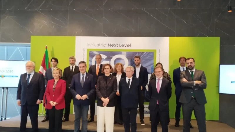 Petronor impulsa un hub de energías renovables con 250 millones de inversión y 1.200 empleos