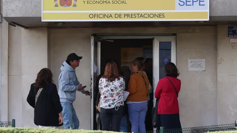 El desempleo aumenta en 9.400 personas en Castilla-La Mancha durante el primer trimestre, un 7,26%