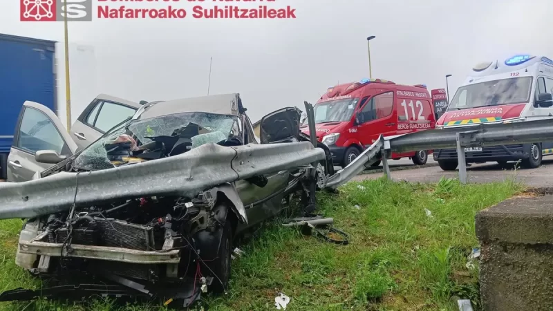 herido un hombre de 70 años tras salirse de la carretera el coche que conducía en Alsasua