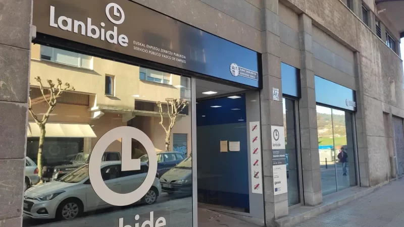 El desempleo aumenta en 7.800 personas en el primer trimestre en Euskadi, con 9.700 empleos menos