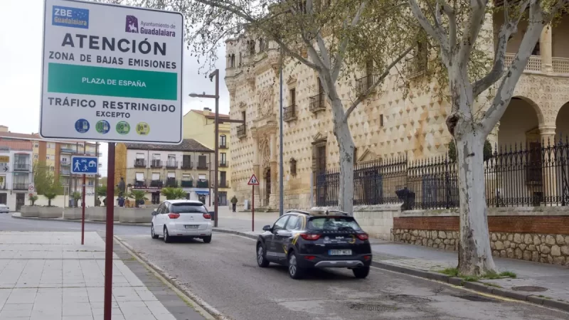 El TSJCM suspende la ZBE de Guadalajara y el Ayuntamiento refuerza su posición tras el fallo