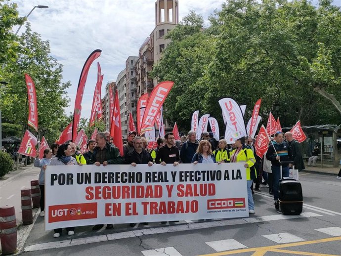 Una protesta pide más atención a las enfermedades laborales y una nueva ley de riesgos en el