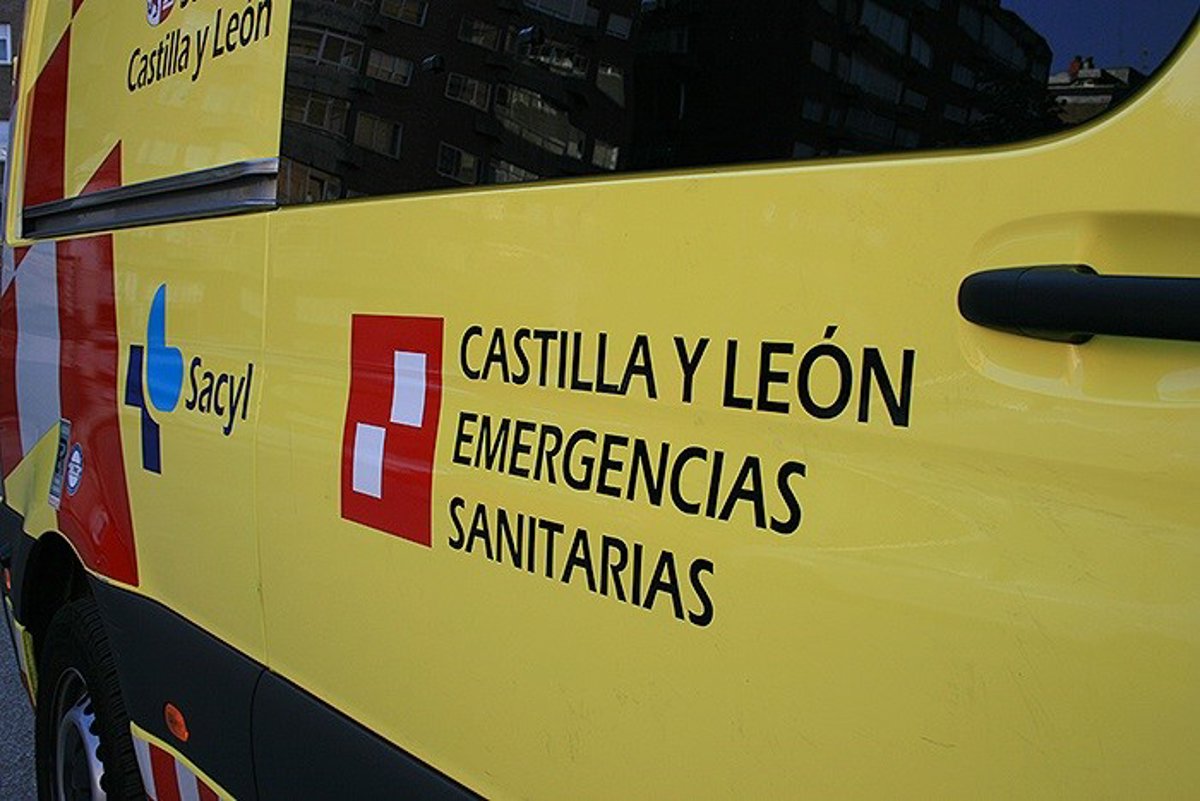 Fallece un hombre tras la salida de vía de un coche en Santovenia de la Valdoncina, León