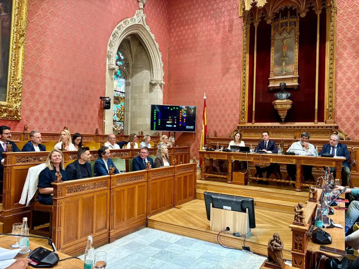 El Consell de Mallorca aprueba las ayudas por la guerra, requiriendo cinco años de residencia