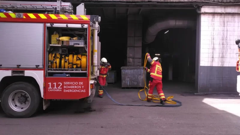 Cuatrocientos treinta y cinco candidatos se presentan a las 25 plazas de bomberos en Cantabria