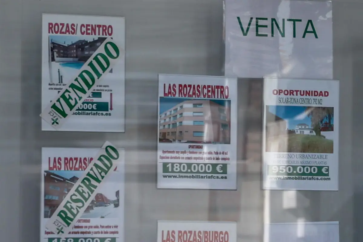 La compraventa de viviendas en Extremadura disminuye un 3,6% en febrero, alcanzando las 1.100