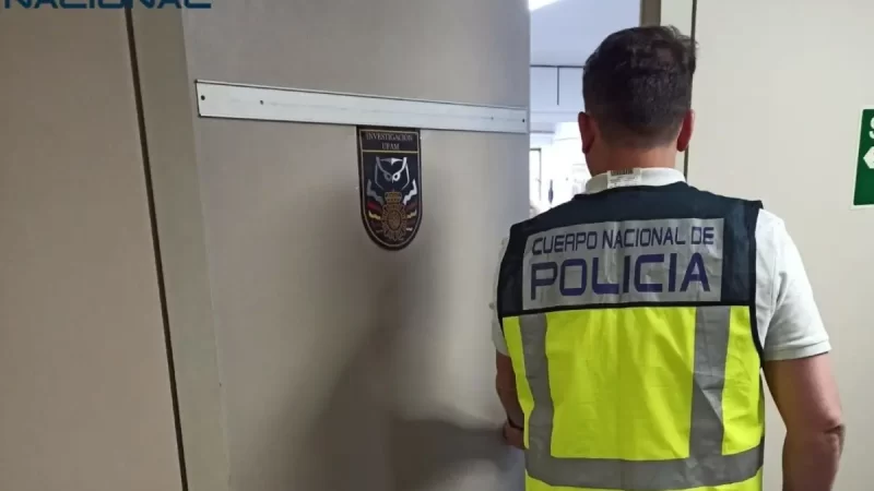 Detienen a un padre en Palma por agredir a sus hijos tras solicitud de ayuda en su colegio