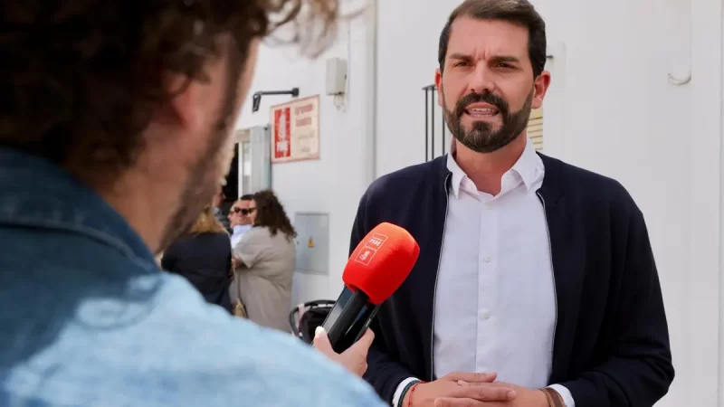 Sánchez Cotrina (PSOE) defiende la política tranquila de Fernández Vara ante la polarización de