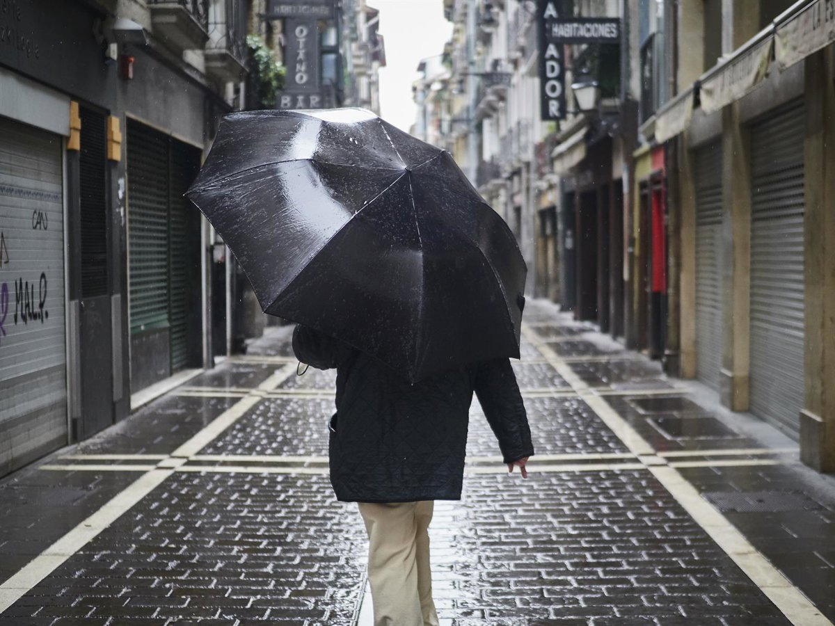 Aviso naranja por precipitaciones intensas y tormentas en la Ribera y el centro de Navarra