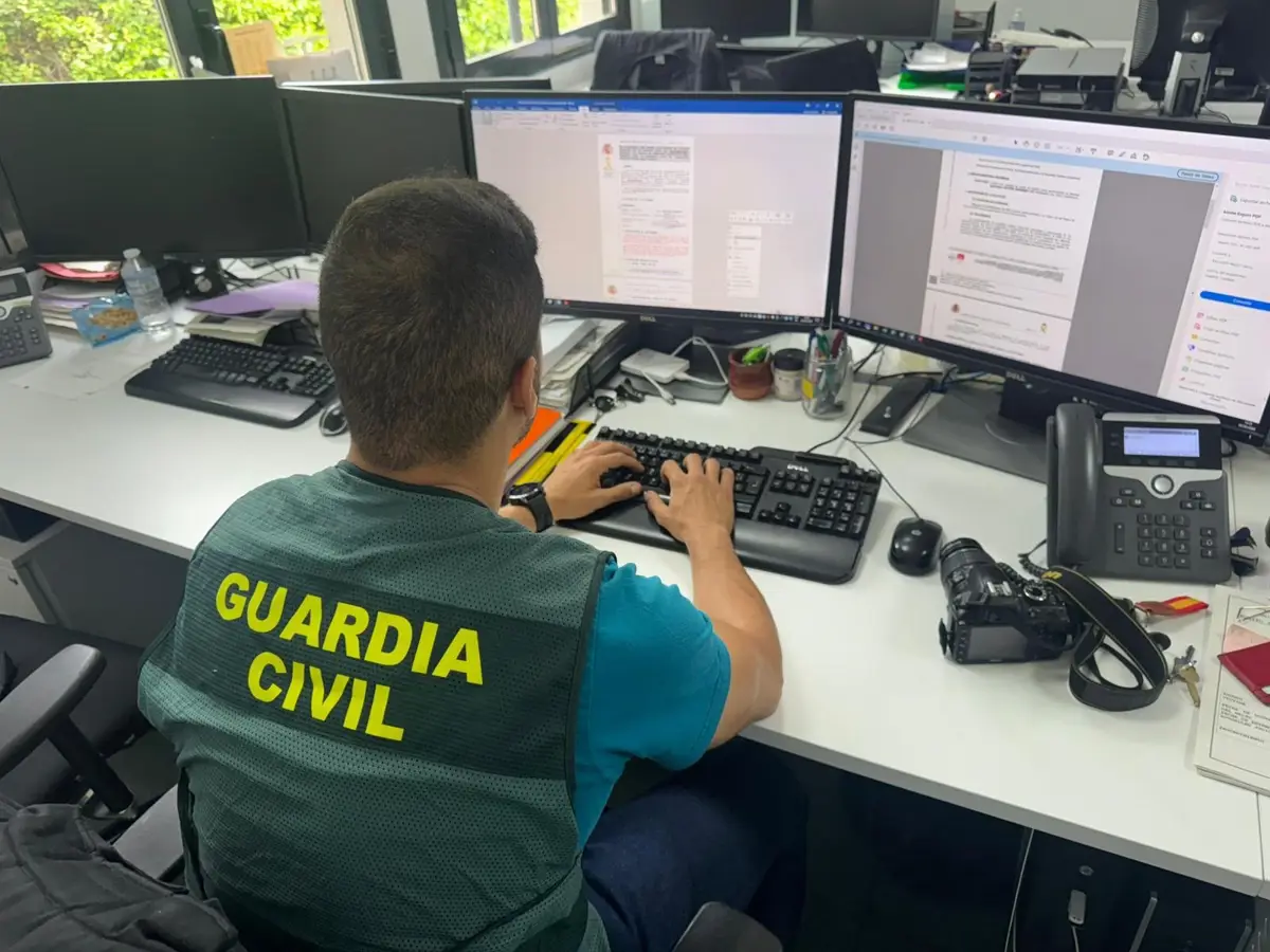 La Guardia Civil recupera 150.000 euros tras una estafa amorosa por una app de citas