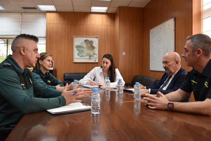 C-LM colabora con el equipo Pegaso de la Guardia Civil en la regulación de aeródromos restringidos