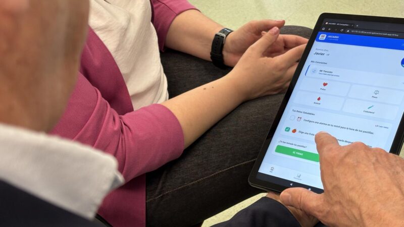 El hospital público 12 de Octubre impulsa ‘AMIGA’, una app para el postinfarto creada con pacientes